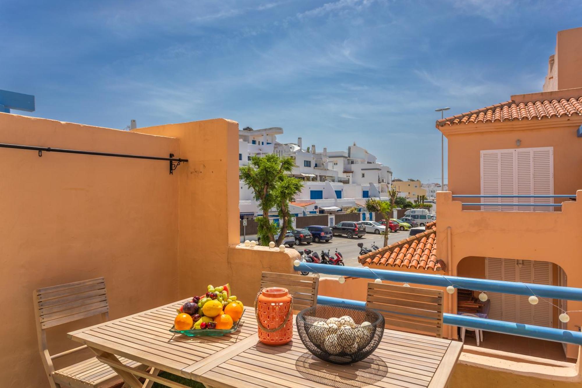 Apartment 1st Line Beach, Pool, Terrace & Fibre Wifi Tarifa