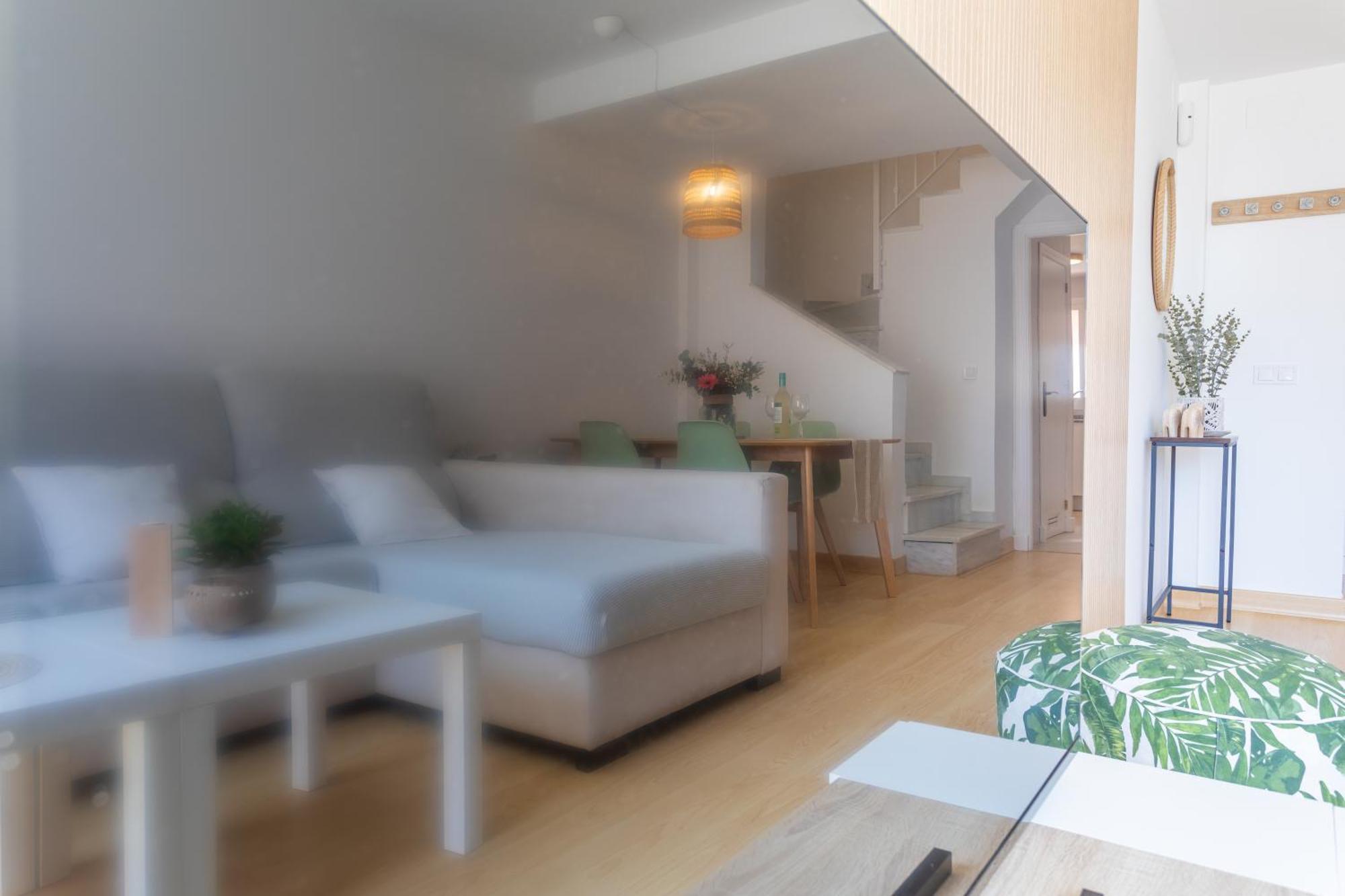 1st Line Beach, Pool, Terrace & Fibre Wifi Apartment Tarifa