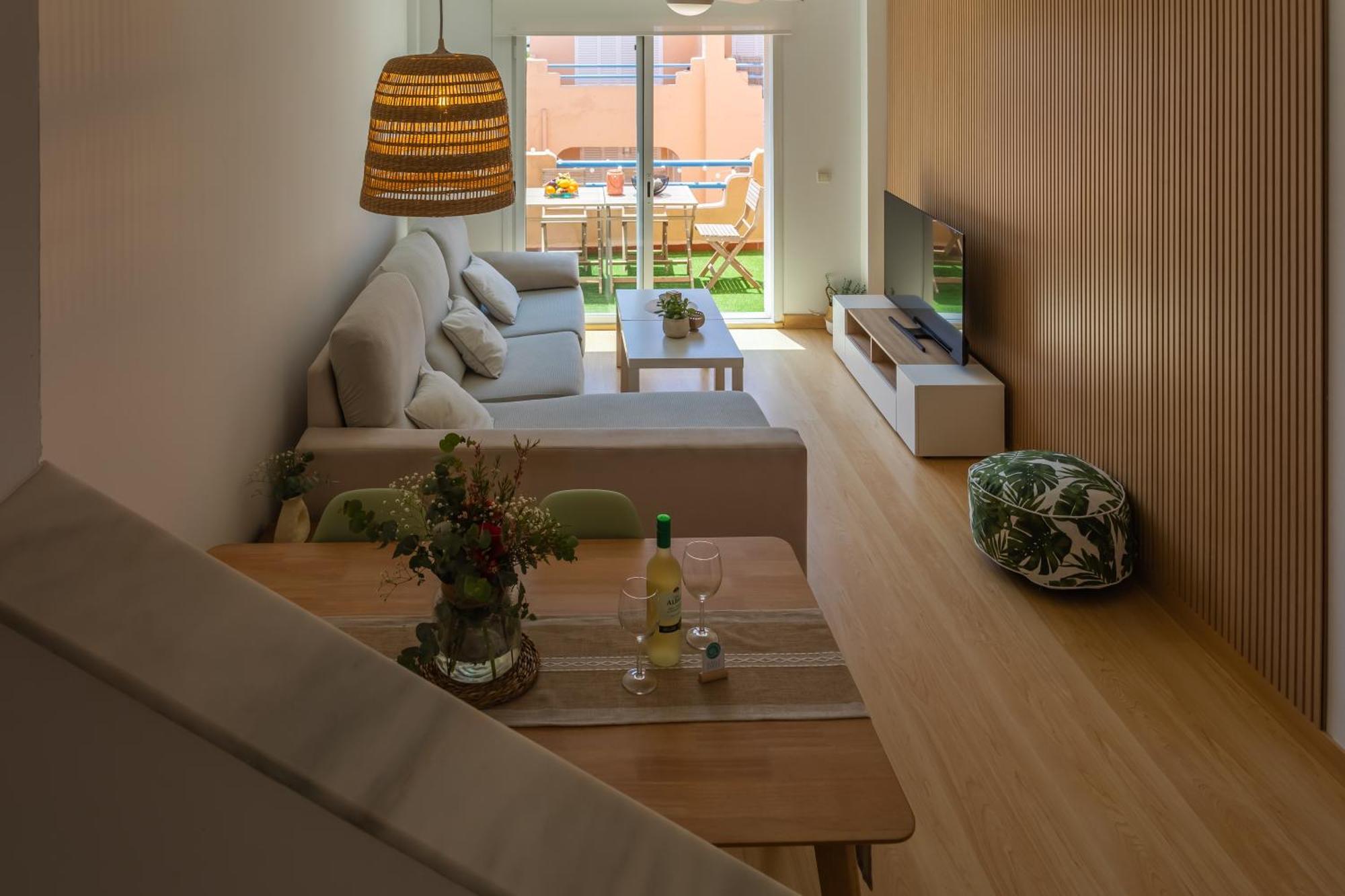 1st Line Beach, Pool, Terrace & Fibre Wifi Tarifa
